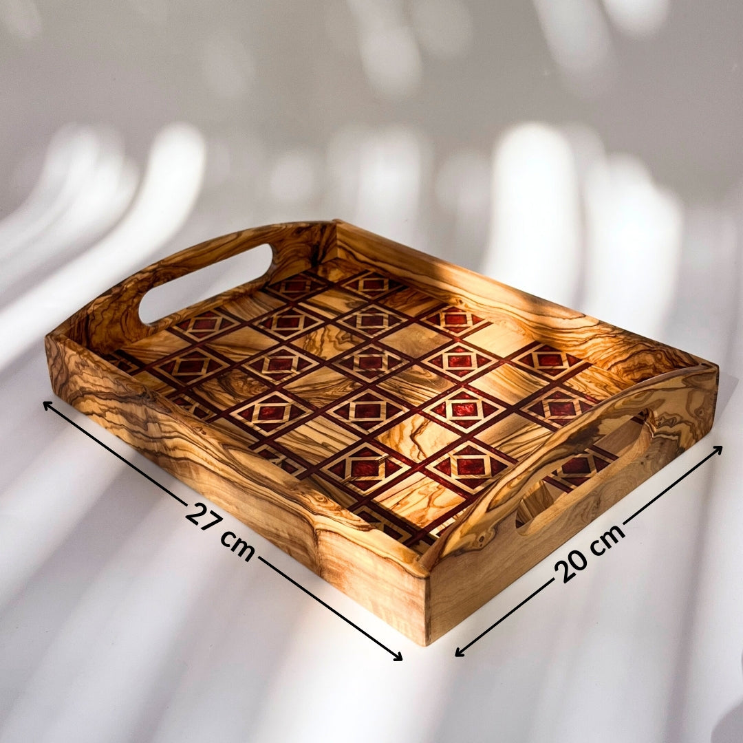 صينية مصنوعة يدويًا من خشب الزيتون (ثلاثية الأبعاد)
