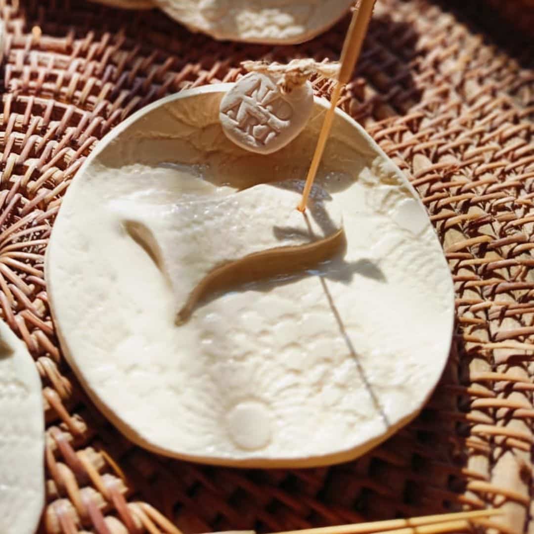 Handmade ceramic incense holder (10 cm)