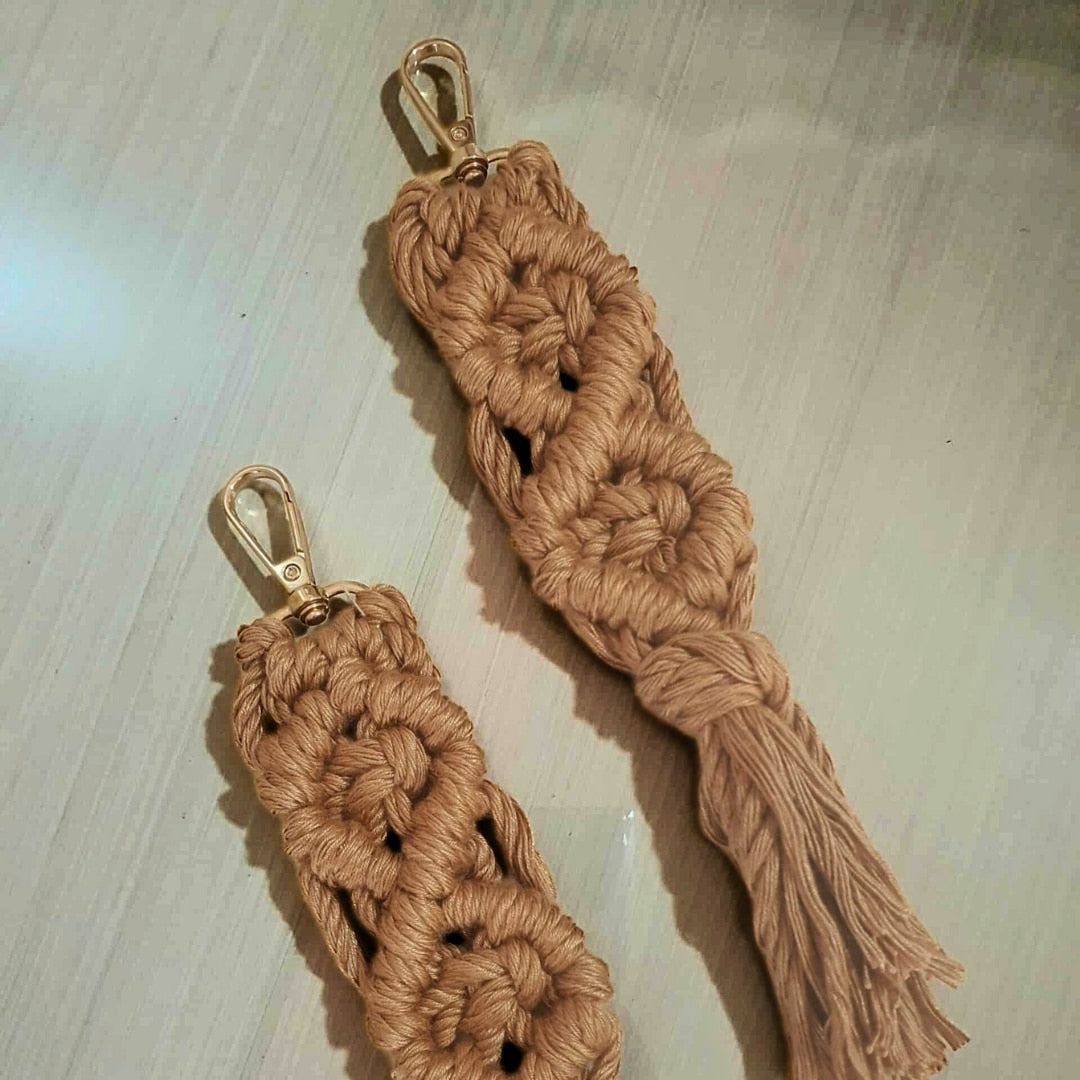 Porte-clé en macramé chic (12-15 cm)