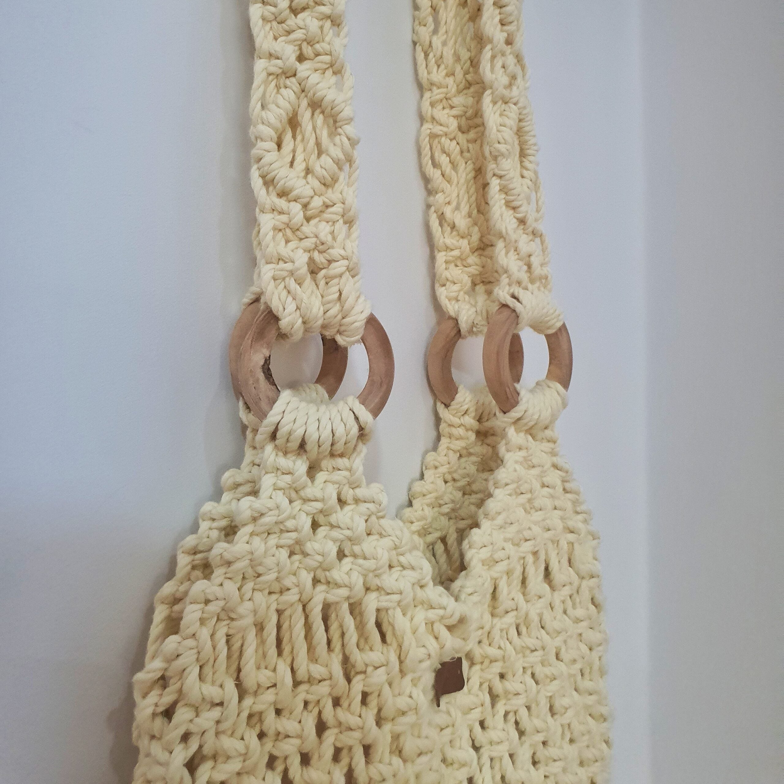 Sac à main en macramé jaune vanille