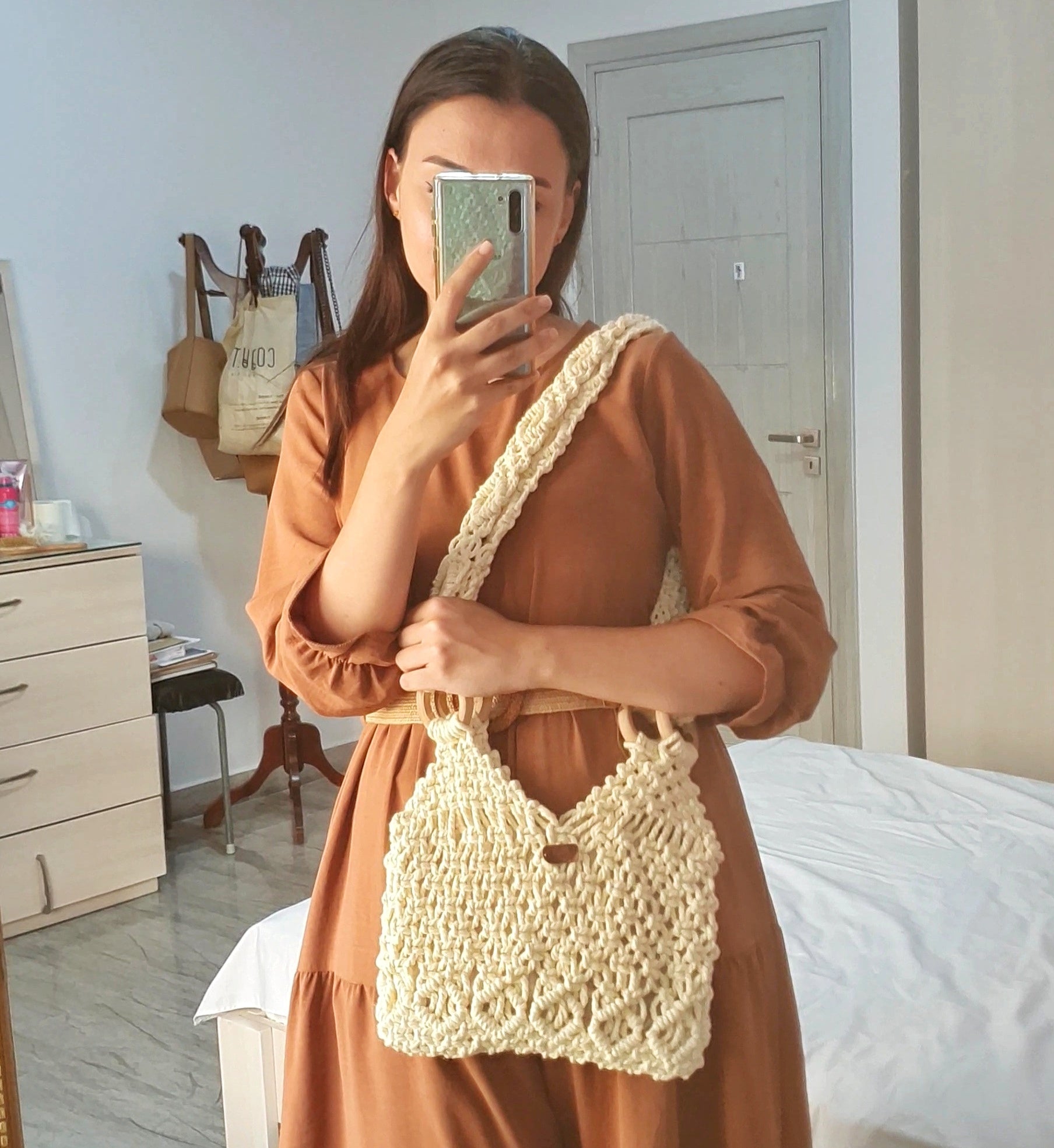Sac à main en macramé jaune vanille