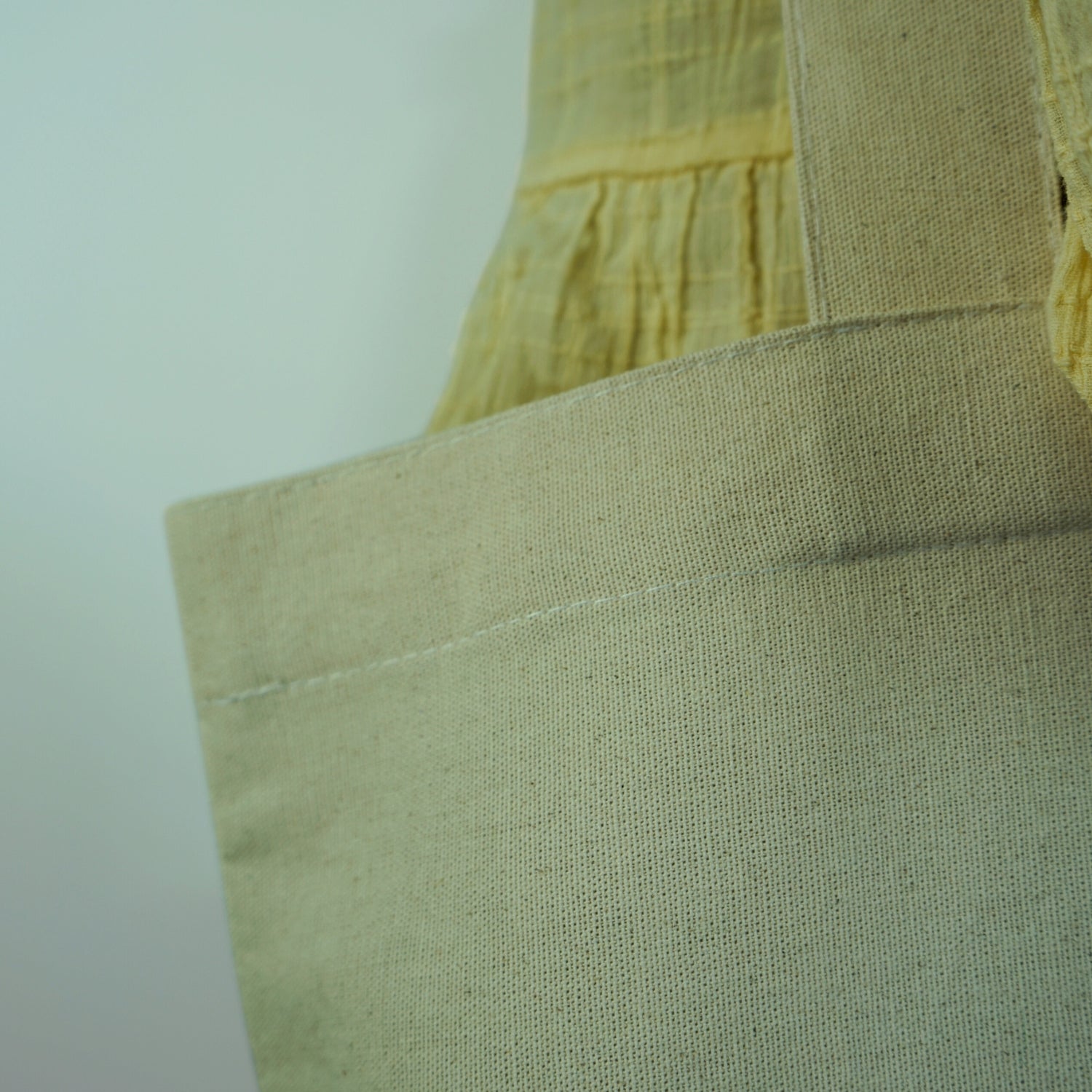 Tote bag pour tapis de yoga brodé à la main