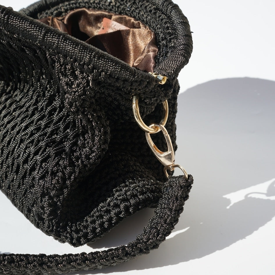 Sac en crochet noir fait main avec bandoulière