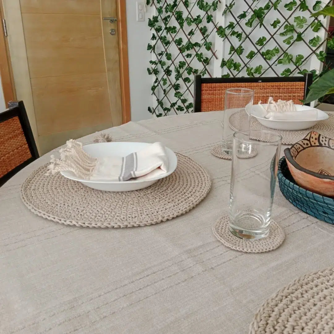 Set de Table Rond Artisanal Élégant en Jute, Coton ou Lin - Chic Écoresponsable