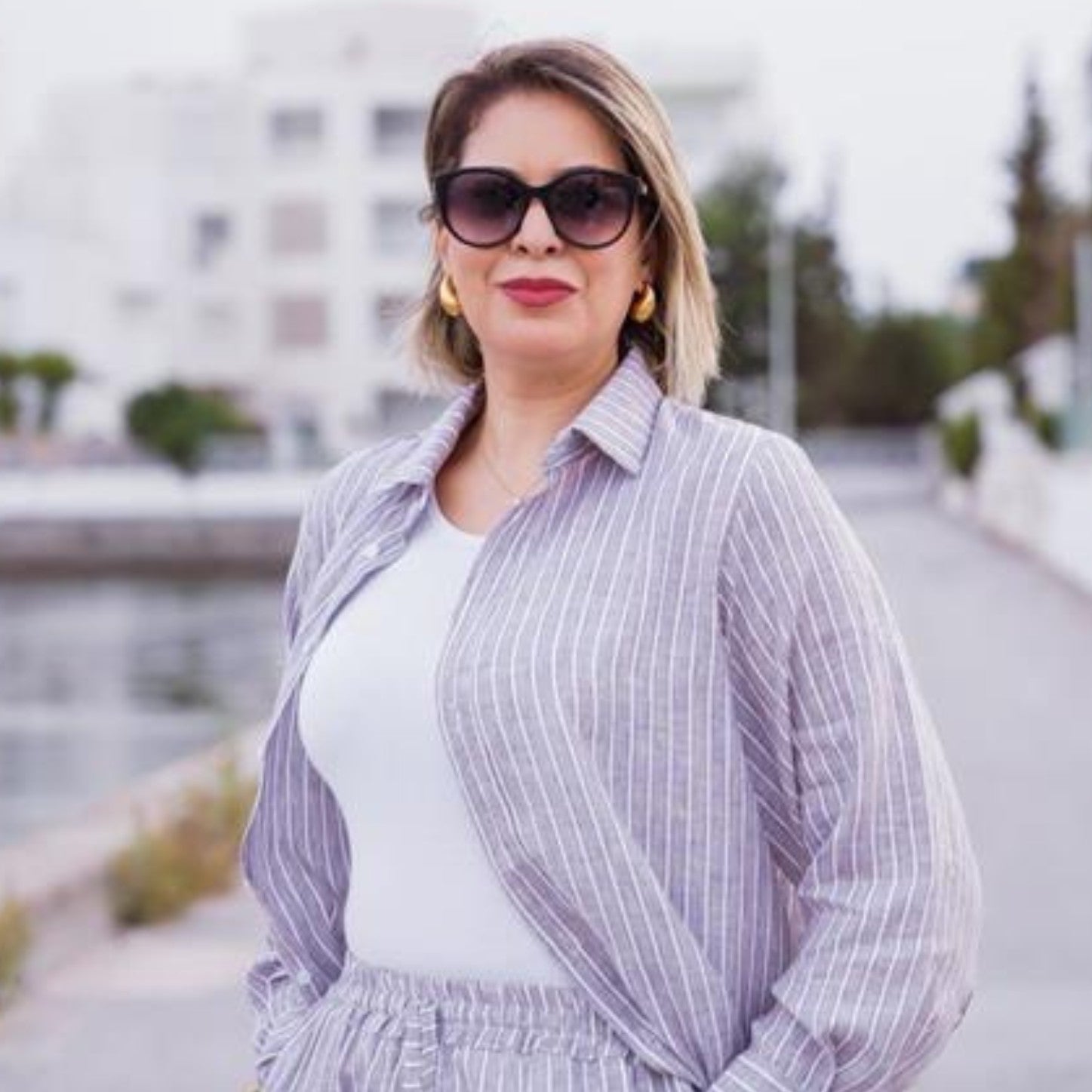 Set en lin gris à rayures