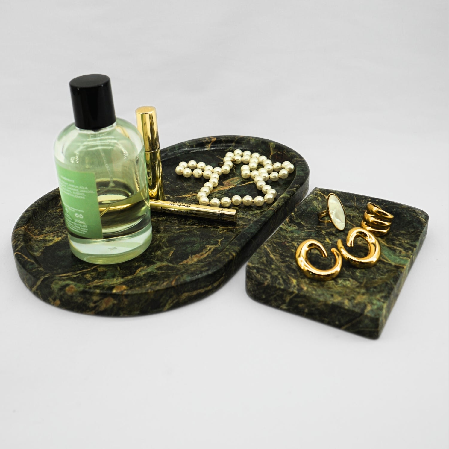 Set marbre vert premium : Élégance artisanale pour votre salle de bain