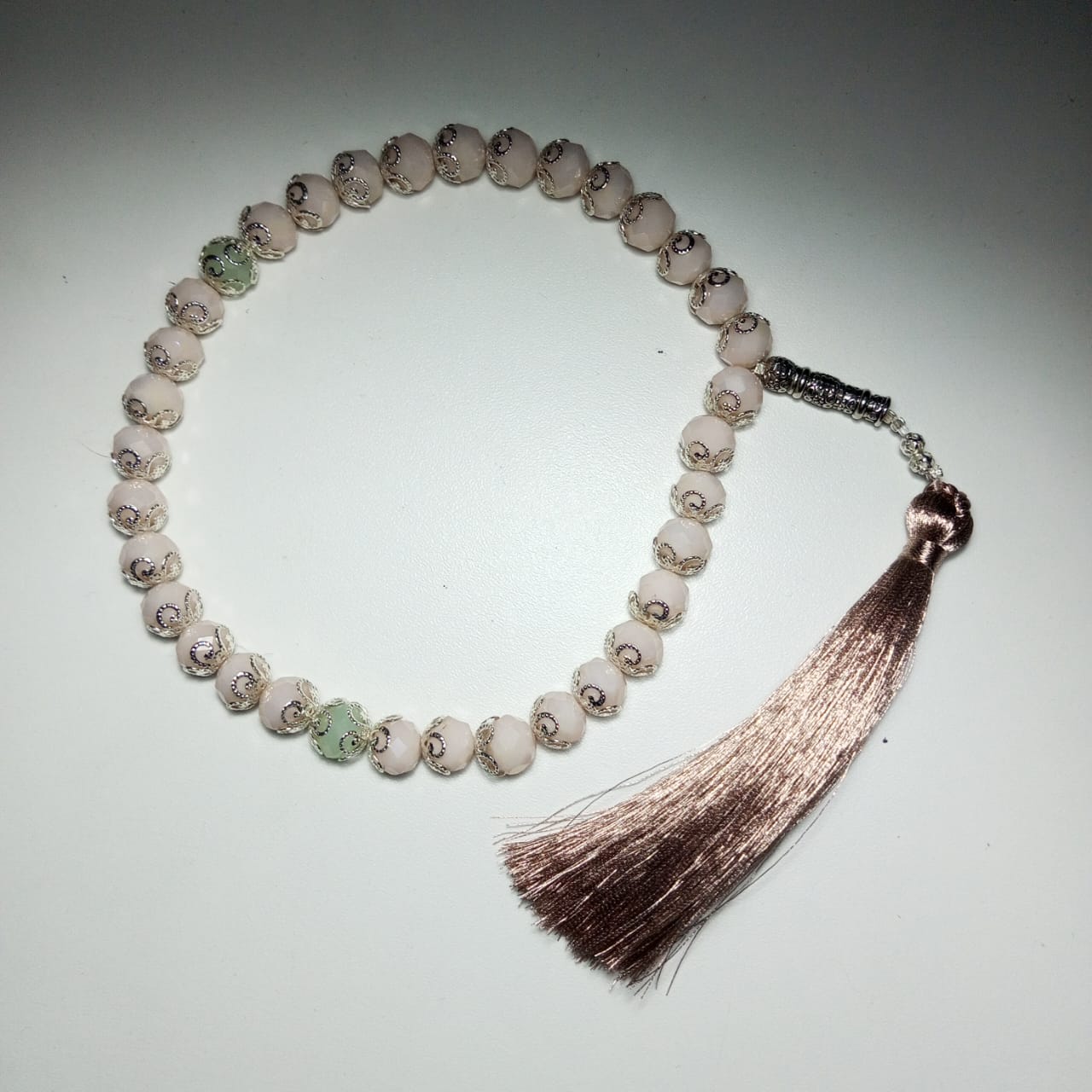 Chapelet « Sebha » en pierre Rose Violet avec séparation métallique décorative (Motif)