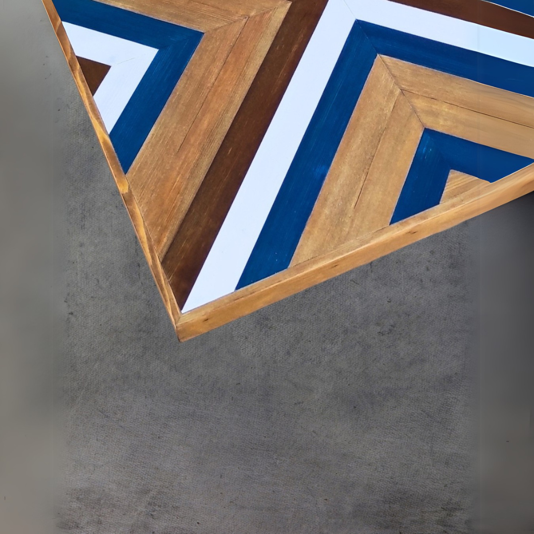 Table Basse Bois Rouge Chevrons | Artisanale Unique