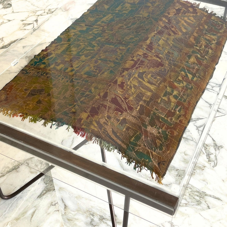 Table Upcyclée Margoum sur Tapis Berbère - Pièce Unique