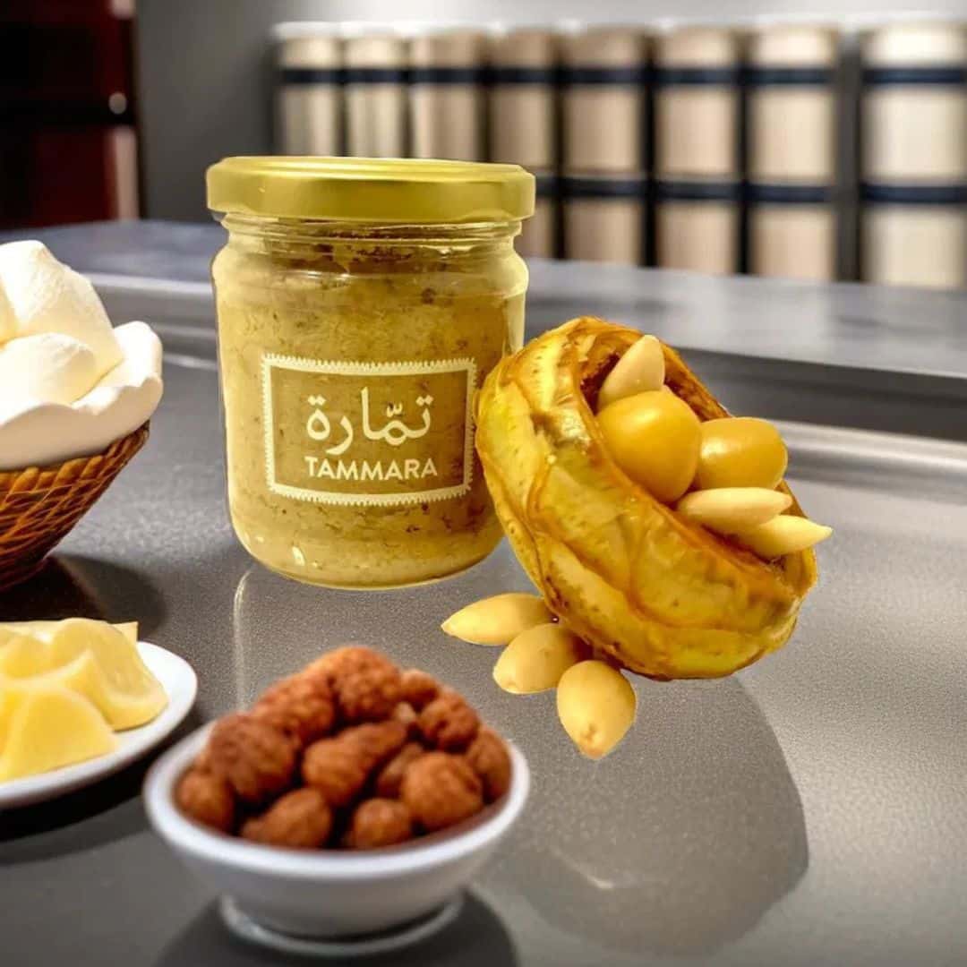 Artichoke spread with almonds