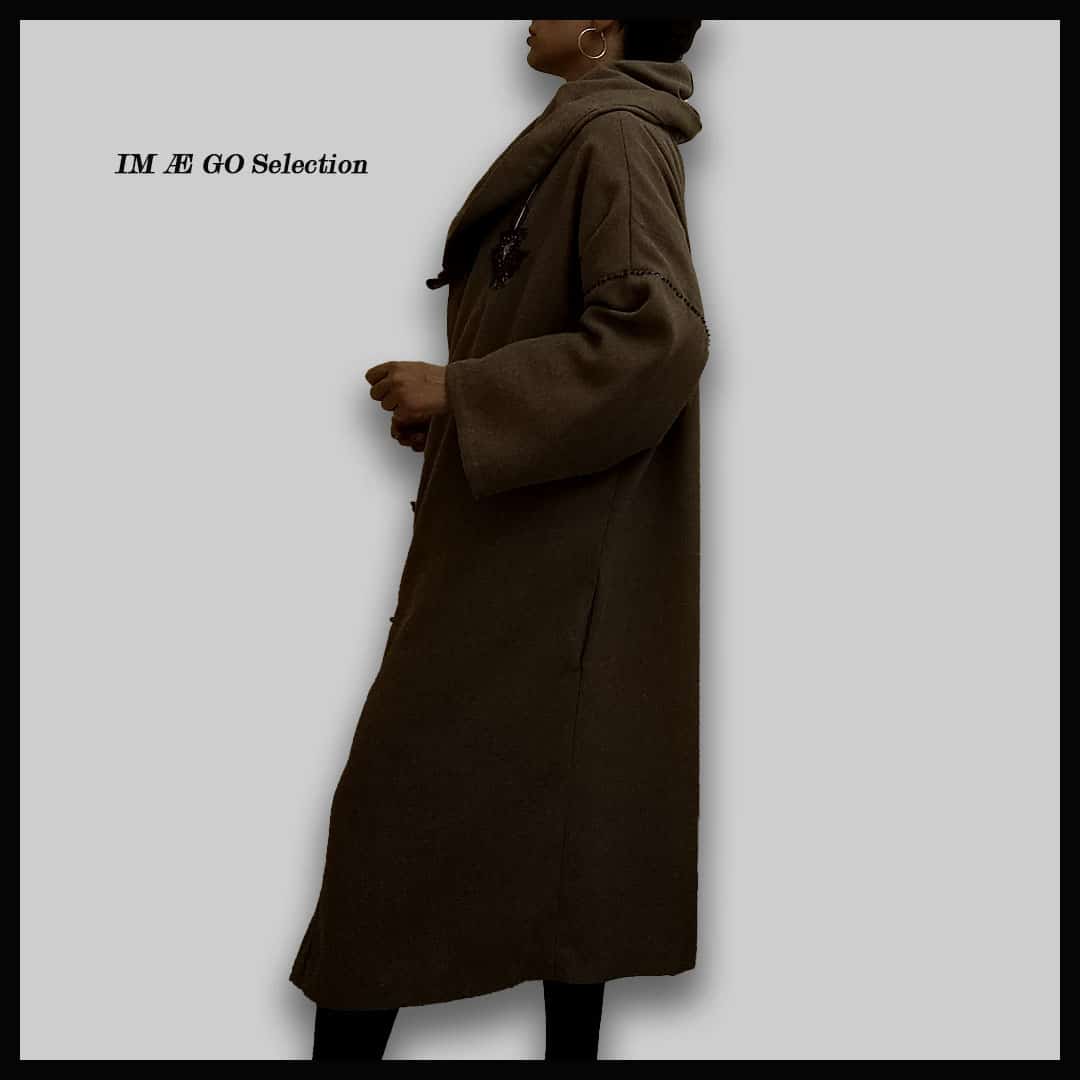 Manteau style barnous revisité en cachemire – Broderie Khlel tunisien, pièce unique faite à la main