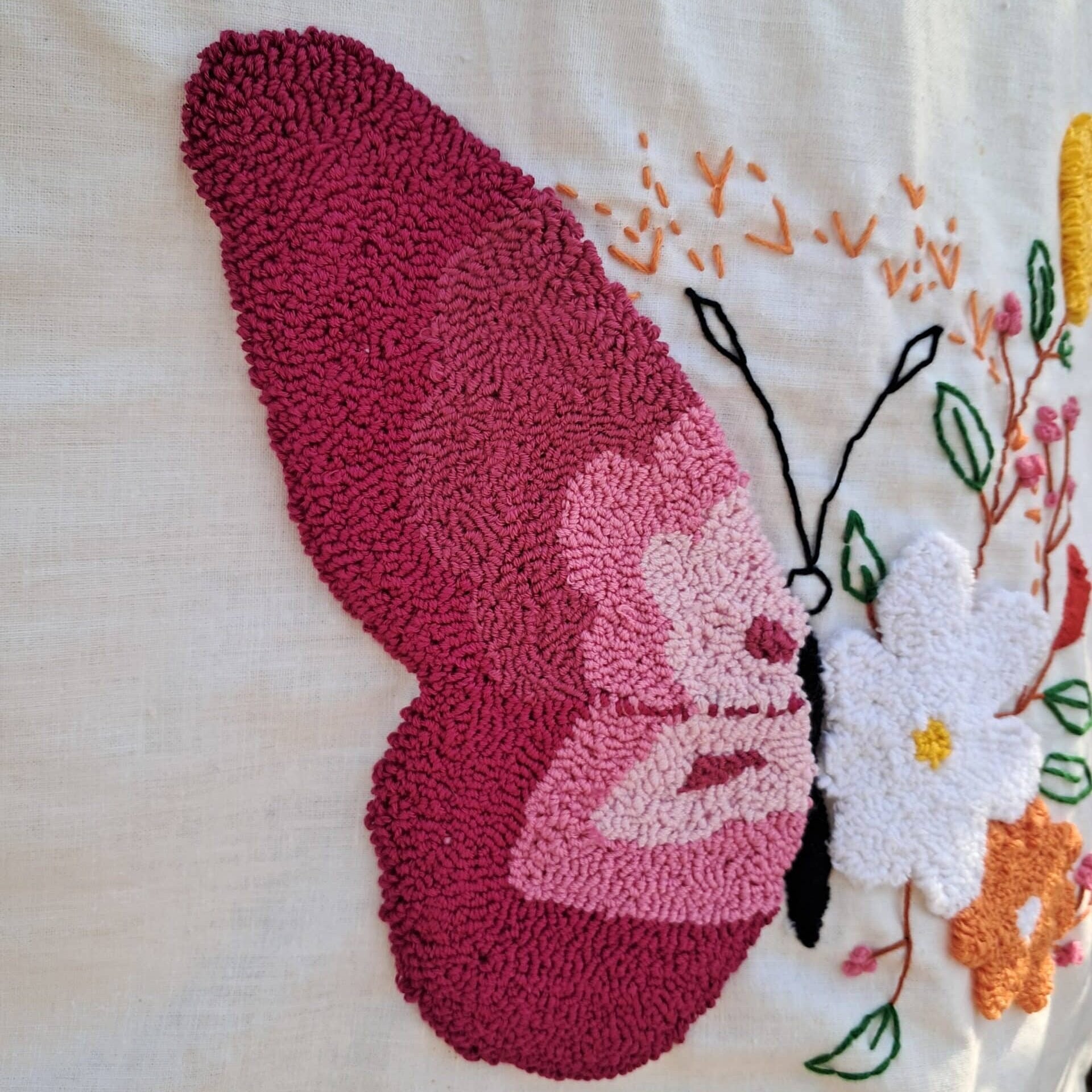 Cotton tote bag with hand-embroidered butterfly and flower pattern (40 × 36 cm)