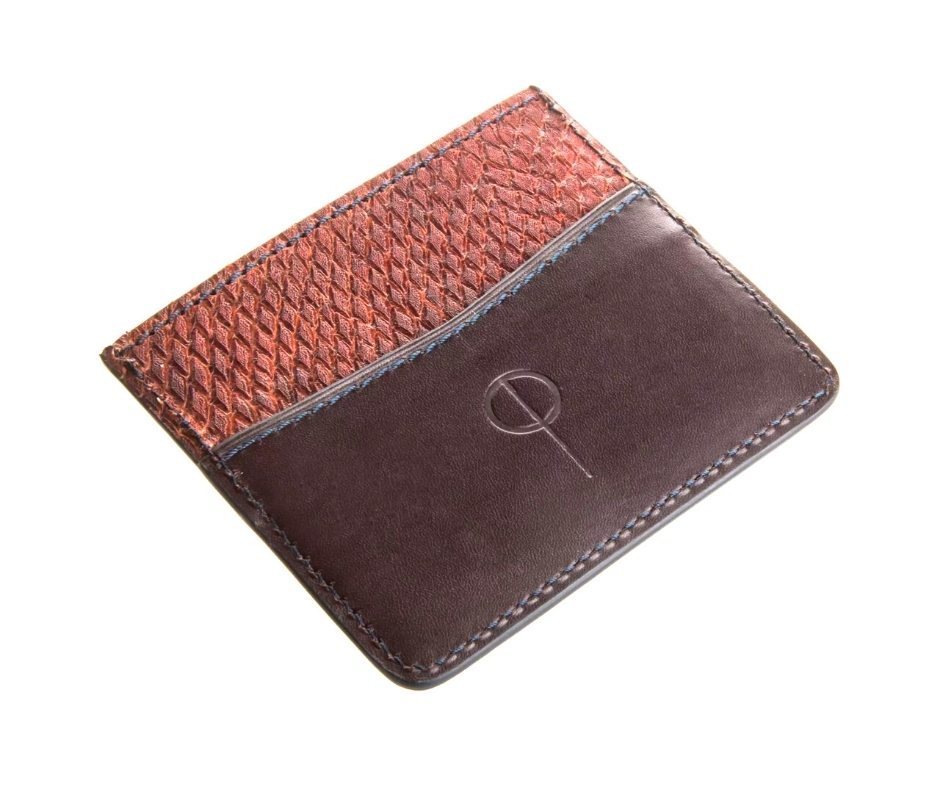 Porte-cartes en Triggerfish et cuir de vachette "Triggerfish Rudhira"