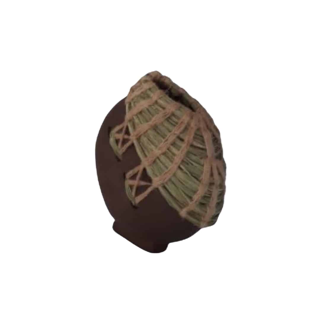 Handmade vase in ceramic and halfa fiber (25 x 25 x 10 cm)