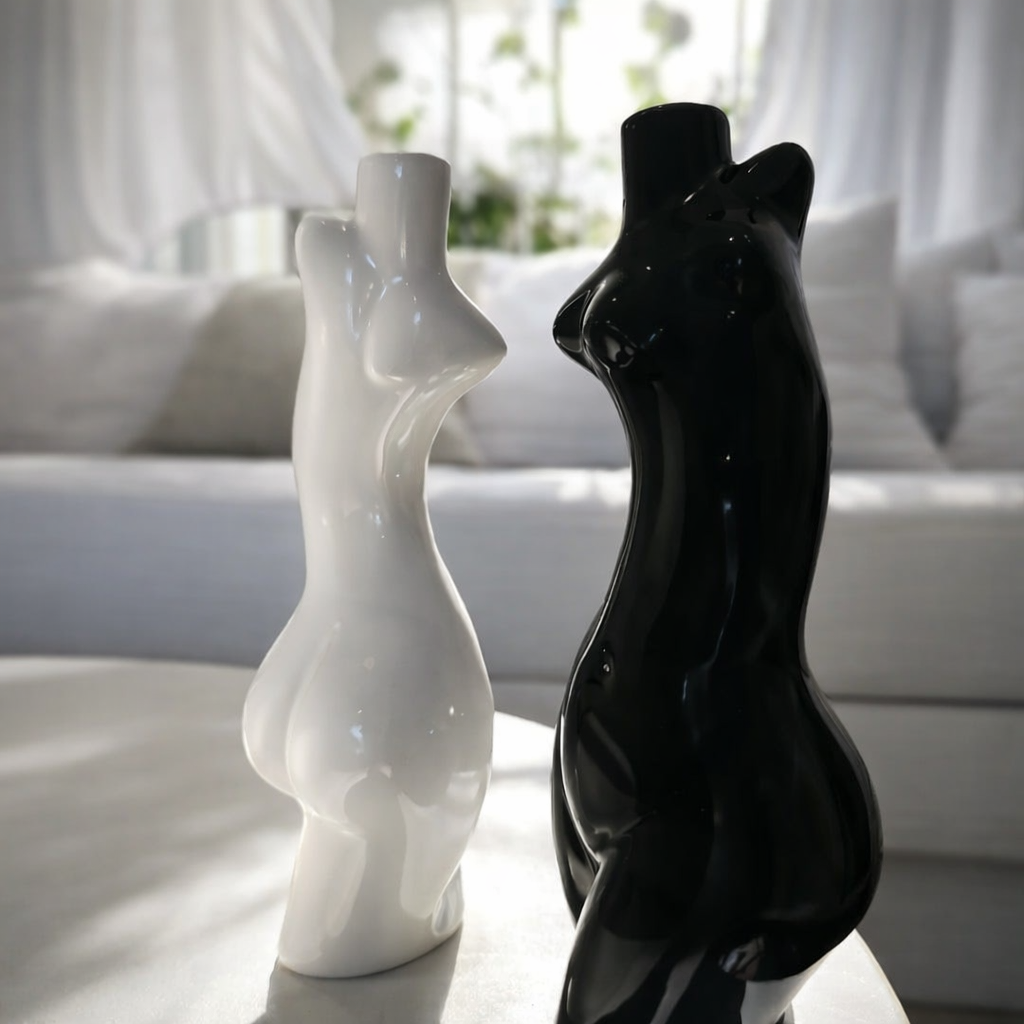 Vase avec une forme de courbure féminine "Dance"
