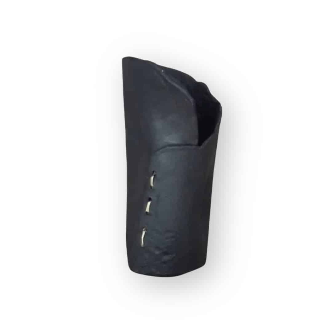 Minimalist black ceramic vase in Berber style (25 x 10 cm)