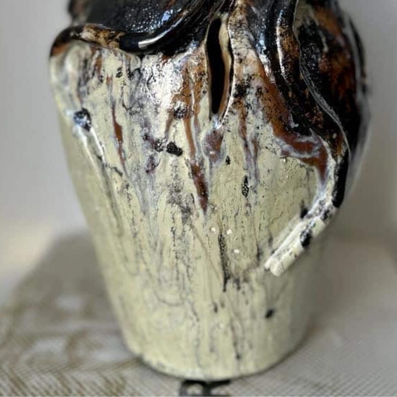 Ceramic vase with tentacles and bronze enamel, unique piece (28 x 17 x 17 cm)