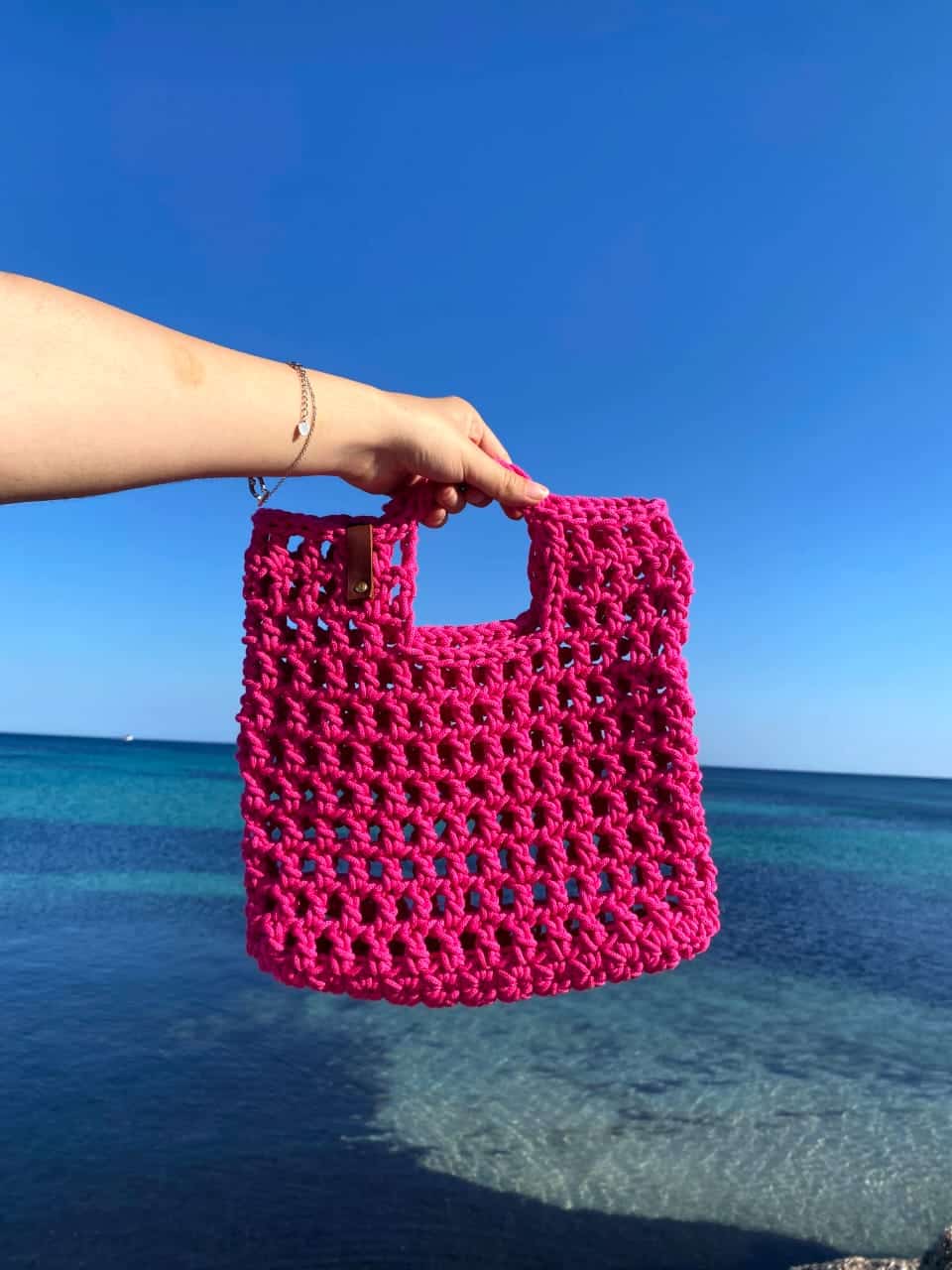 Tote bag filet rose en crochet fait-main