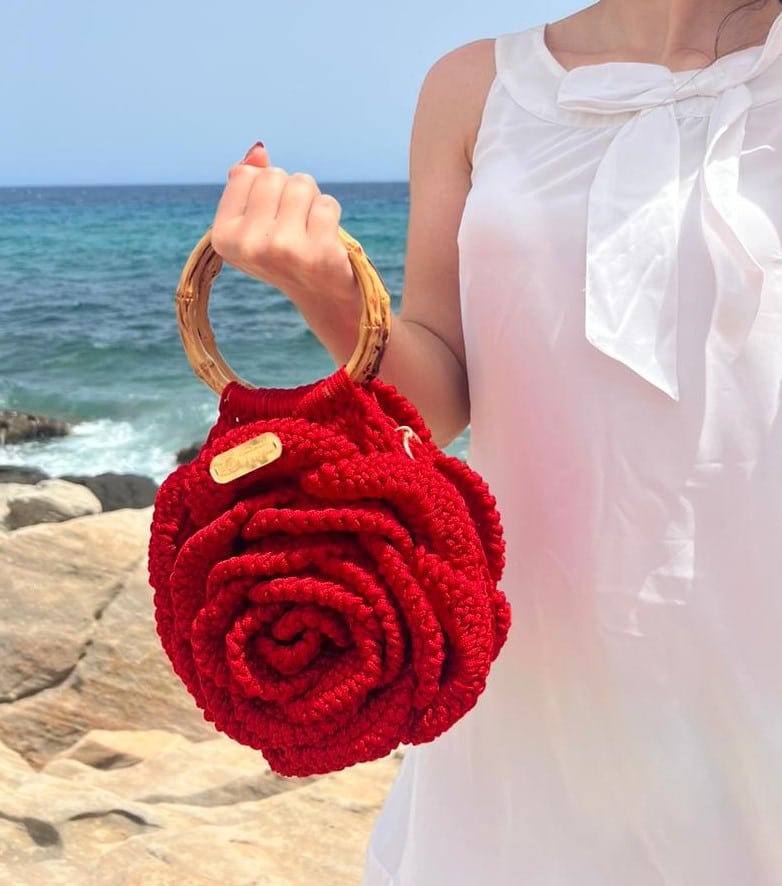 sac fleur rouge en crochet