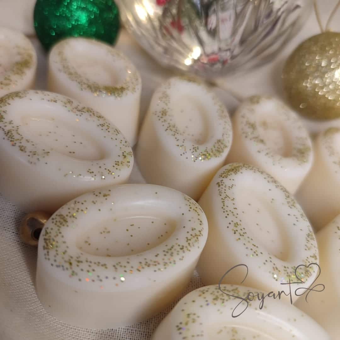 شمعة معطرة بيضاوية