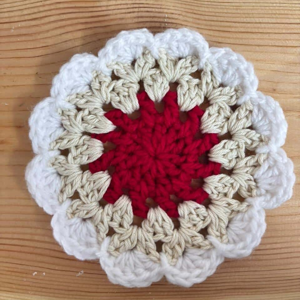 Coffret cadeau snowman rouge en crochet - Fait main