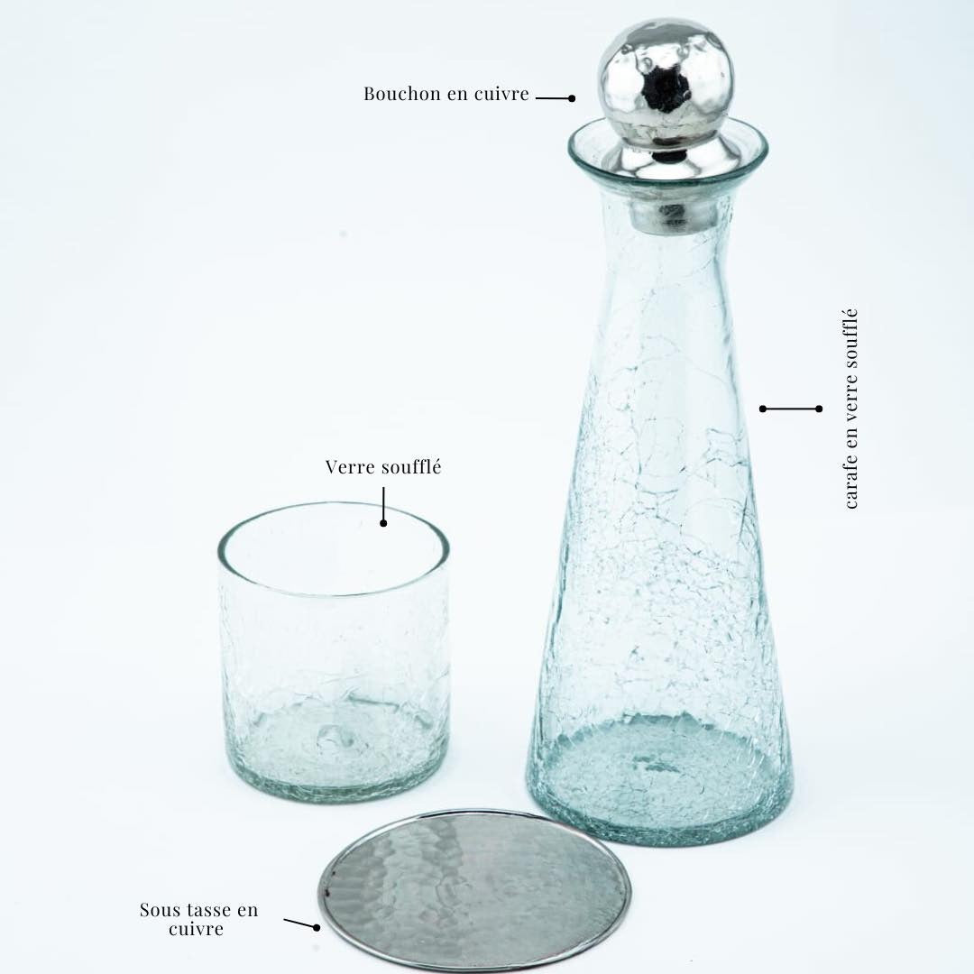 Coffret Bel Art en verre soufflé & cuivre – Carafe 1L + Tasse + Sous-tasse (Hauteur 25 cm / Tasse 8x8 cm)