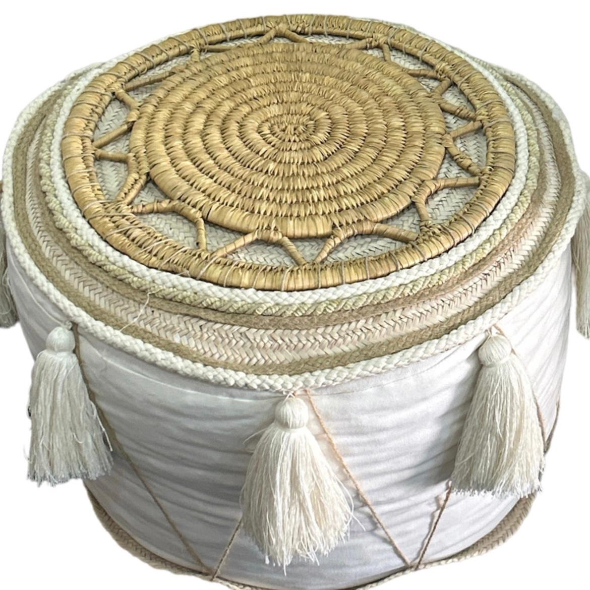 Pouf Rond en Alfa & Tissu Écru – Pompons et Tressage Naturel – Fait Main