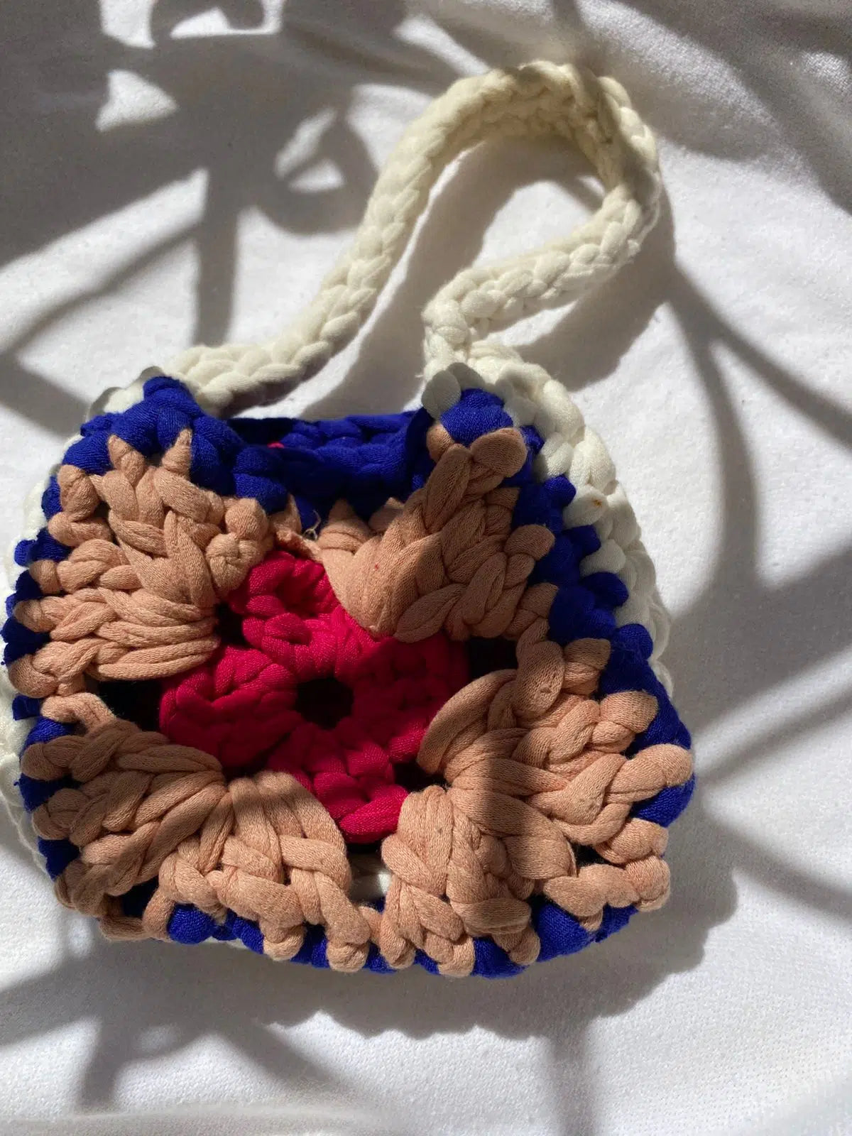 Sac en Crochet Artisanal Rosé - Élégance et Praticité Boho