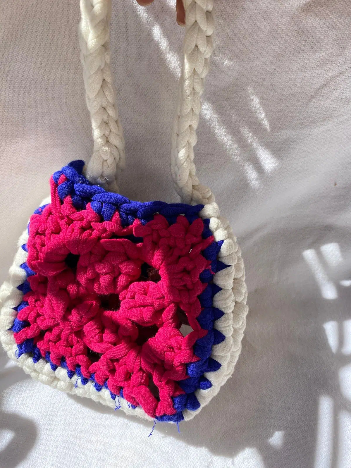 Sac en Crochet Artisanal Rosé - Élégance et Praticité Boho