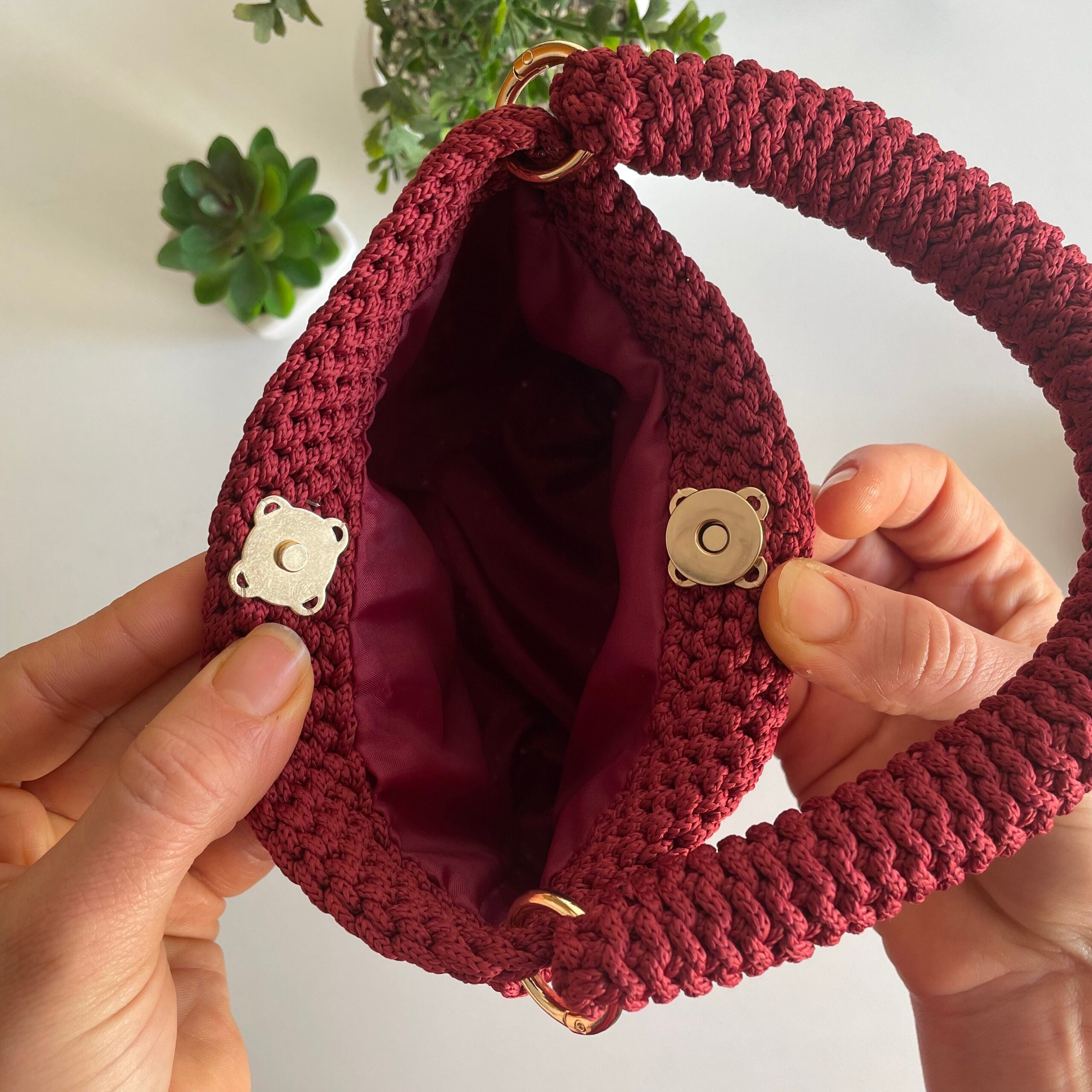 sac en crochet vintage rouge bordeaux