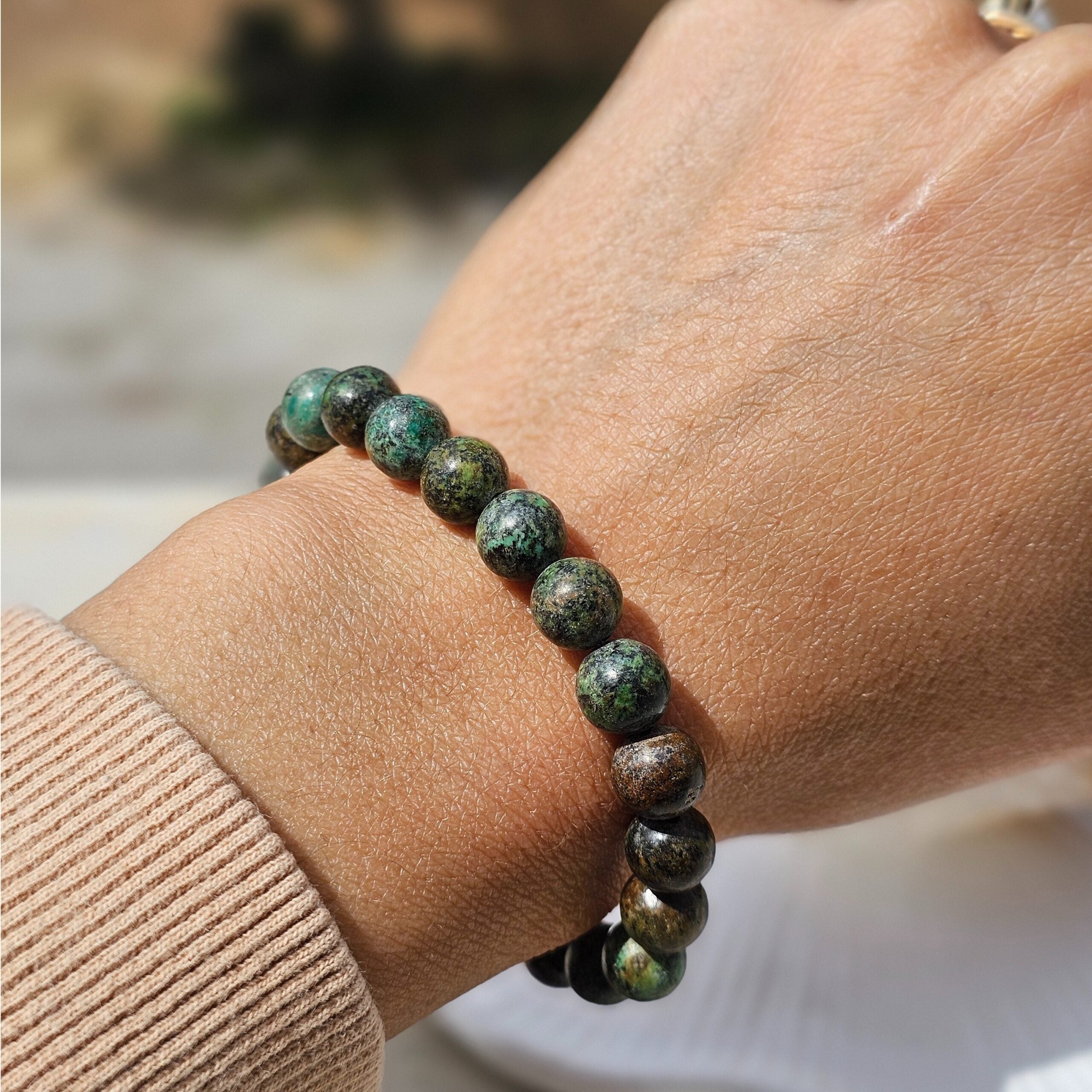 Bracelet Élégant en Turquoise Africaine - Sérénité Artisanale