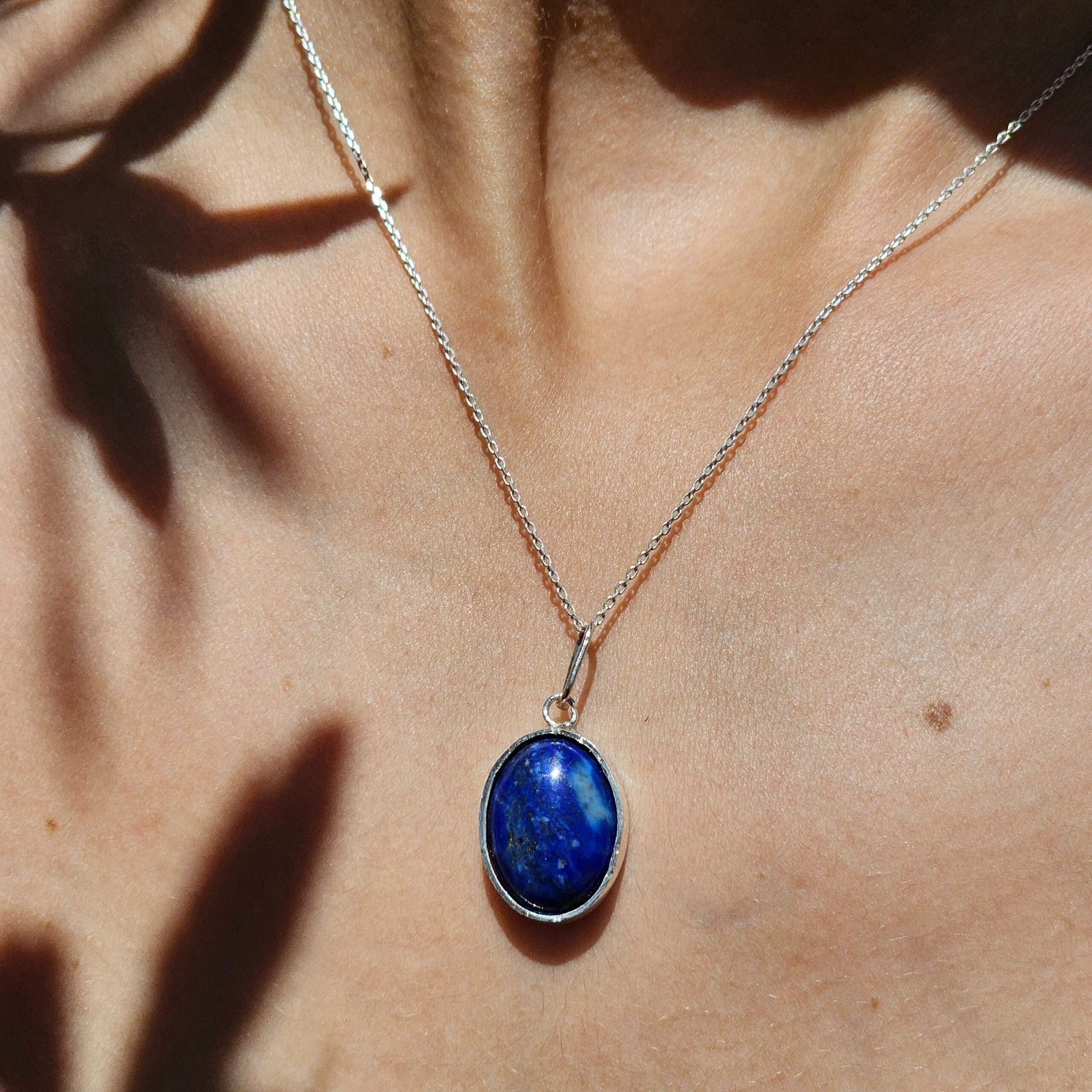 collier lapis lazuli en argent 925 pour une élégance unique