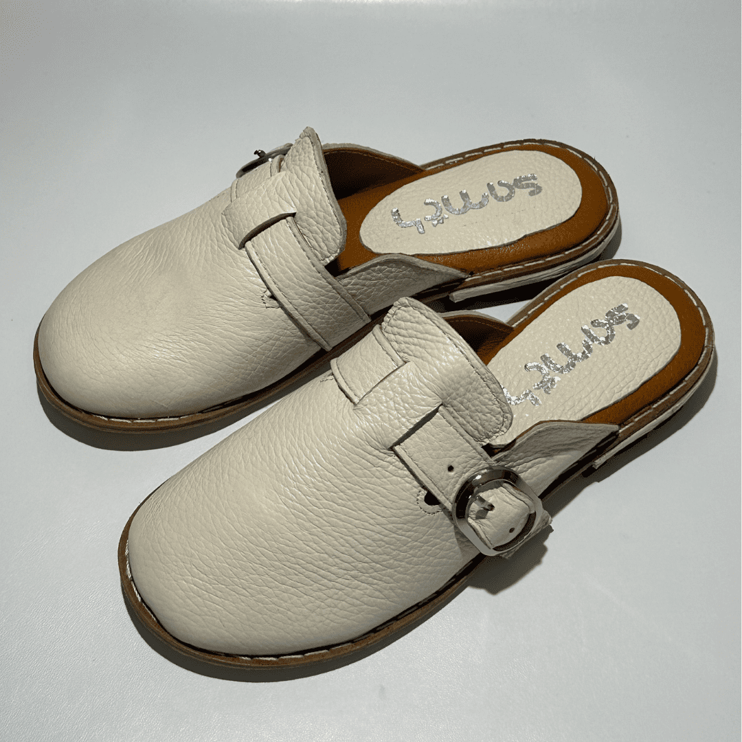 Babouche 'White sand' en cuir blanc unisxe - Balgha upcylée - artisanat Tunisien fait main | ILEYCOM