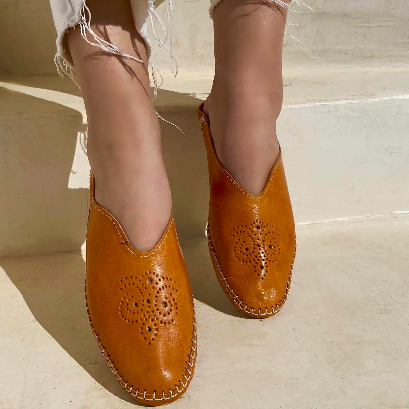 Babouches Mannena fait main en cuir véritable pour femmes - artisanat Tunisien fait main | ILEYCOM