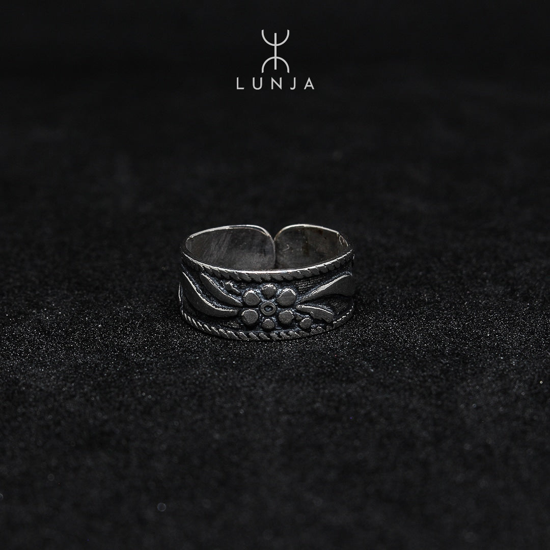 Bague en Argent Berbère pour femme "fleur" finement gravée