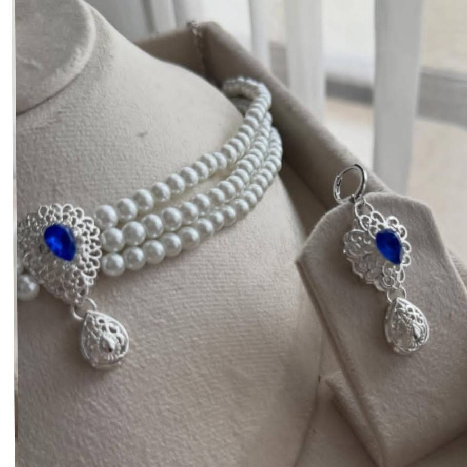 bijoux mariée élégants en perles et argent avec Swarovski bleu