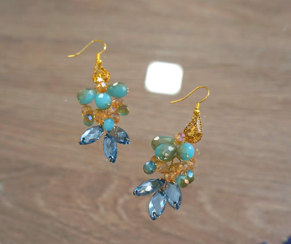 Boucles d’oreille pour mariée, couleur bleu , modèle fleure - artisanat Tunisien fait main | ILEYCOM