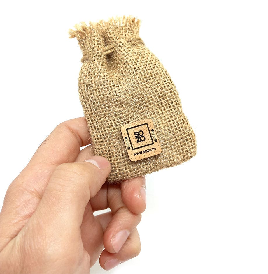 Bracelet En Perles en Pierre Volcanique & Pendentif en Bois Massif - artisanat Tunisien fait main | ILEYCOM