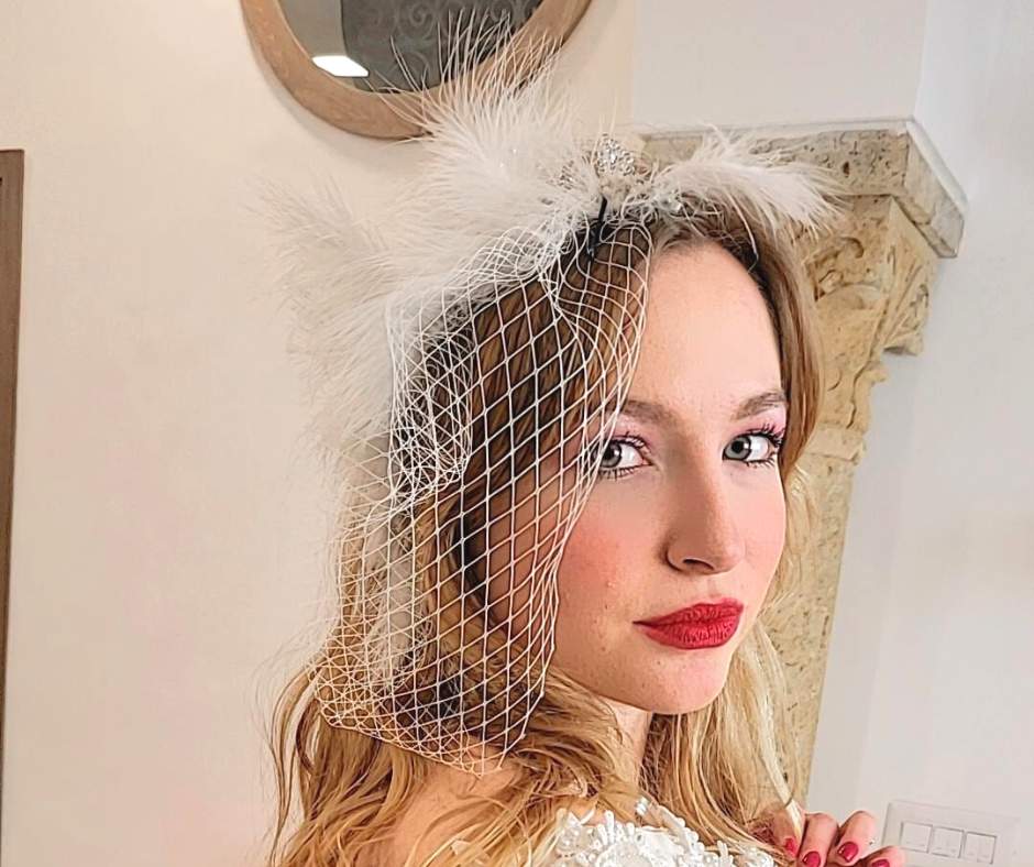 Broche blanche, modèle anglaise - artisanat Tunisien fait main | ILEYCOM