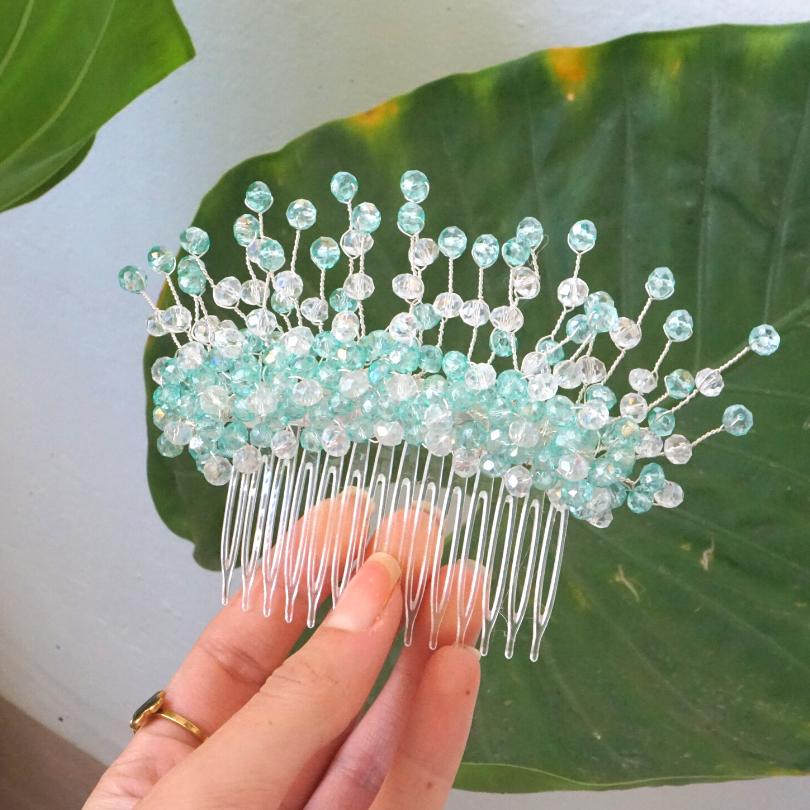 Broche cheveux bleu clair , MODÈLE Peigne en cristal - artisanat Tunisien fait main | ILEYCOM