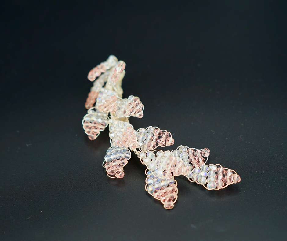 Broche cheveux rose bébé et blanche modèle losange - artisanat Tunisien fait main | ILEYCOM
