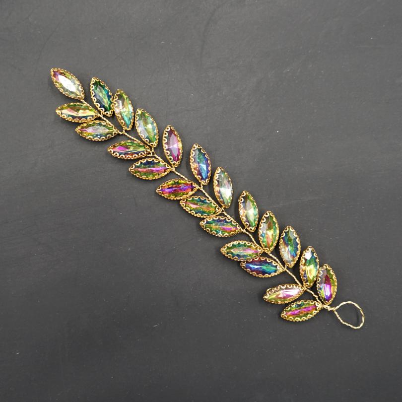 Broche en cristal vert , Vigne de cheveux mariage vert , bijoux de cheveux vert - artisanat Tunisien fait main | ILEYCOM