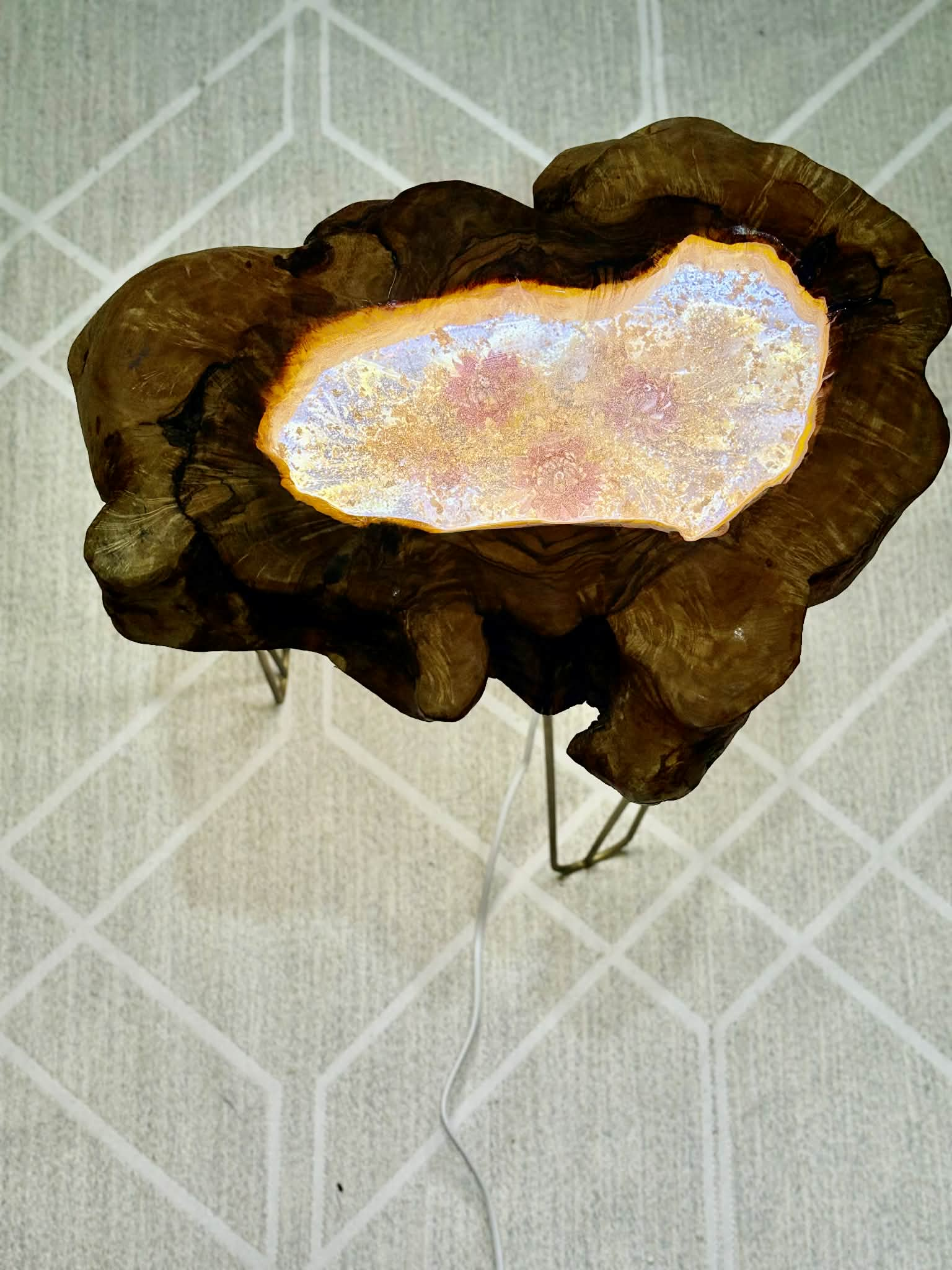 table moderne Flora light of olive élégance et design unique