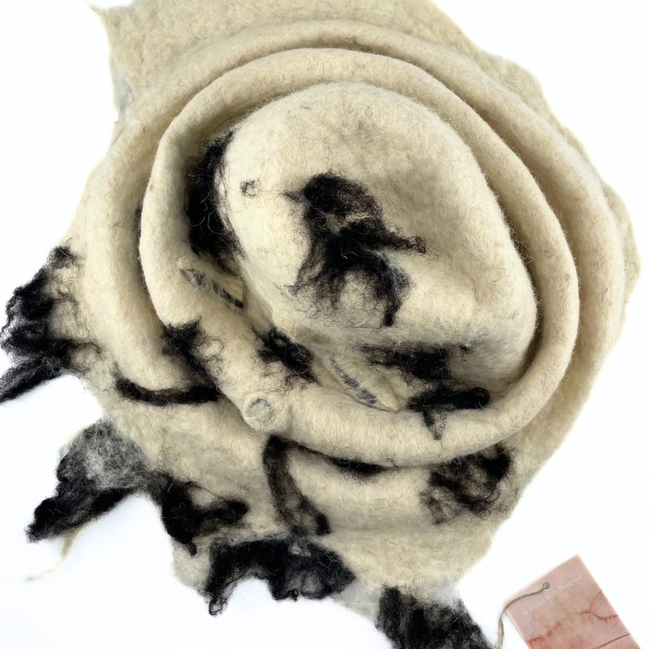 Chapeau Blanc et Noir - artisanat Tunisien fait main | ILEYCOM