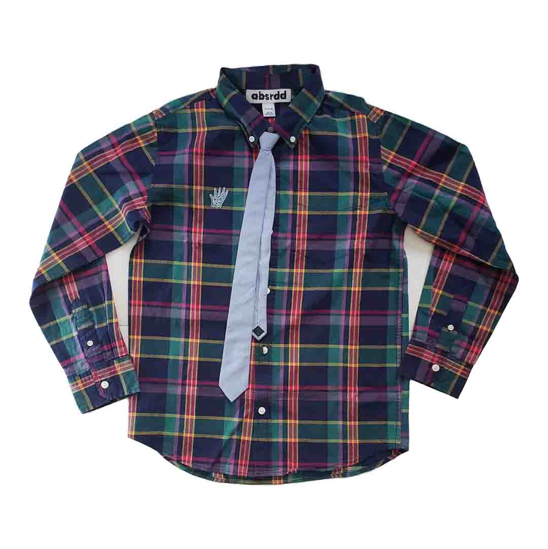 Chemise upcyclé à carreaux avec broderie avec cravate bleu ciel