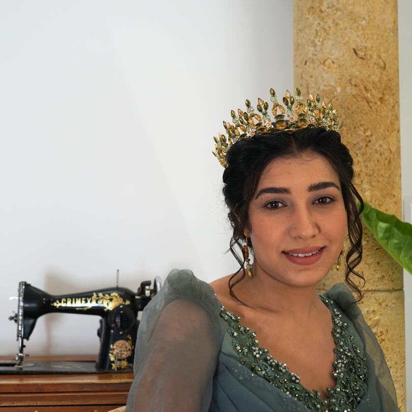 Couronne couleur vert et dorée, Diadème émeraude, couronne vert émeraude, diadèm - artisanat Tunisien fait main | ILEYCOM