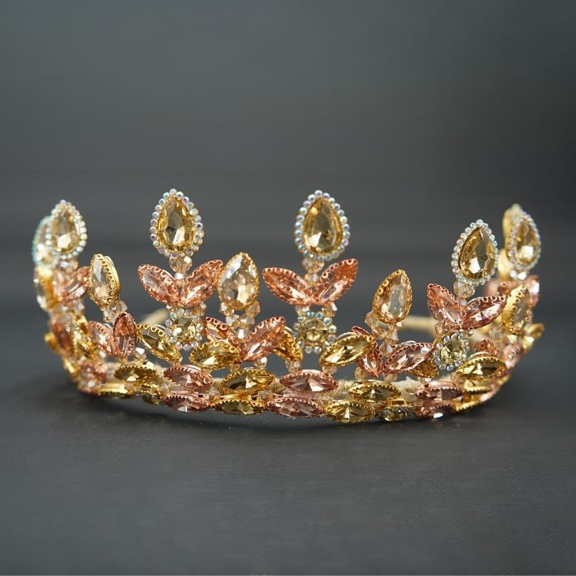 Couronne de fleurs dorées avec cristaux Couronne de cheveux de mariage Élégant g - artisanat Tunisien fait main | ILEYCOM