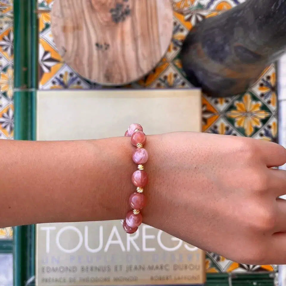 Bracelet rose en pierre naturelle pour une élégance intemporelle