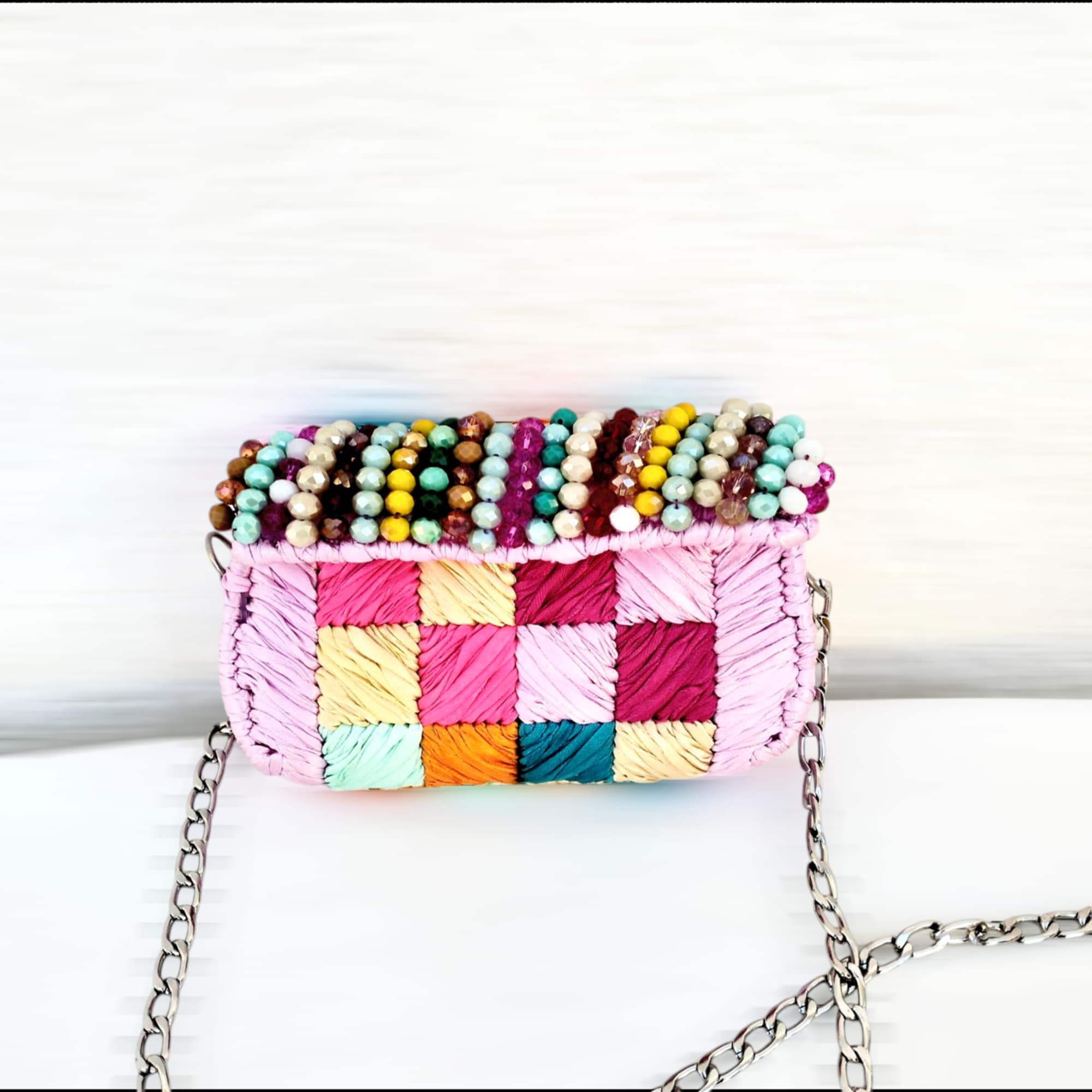 Mini Sac Soirée Fait Main Arc-en-Ciel Bohème Éclat et Élégance