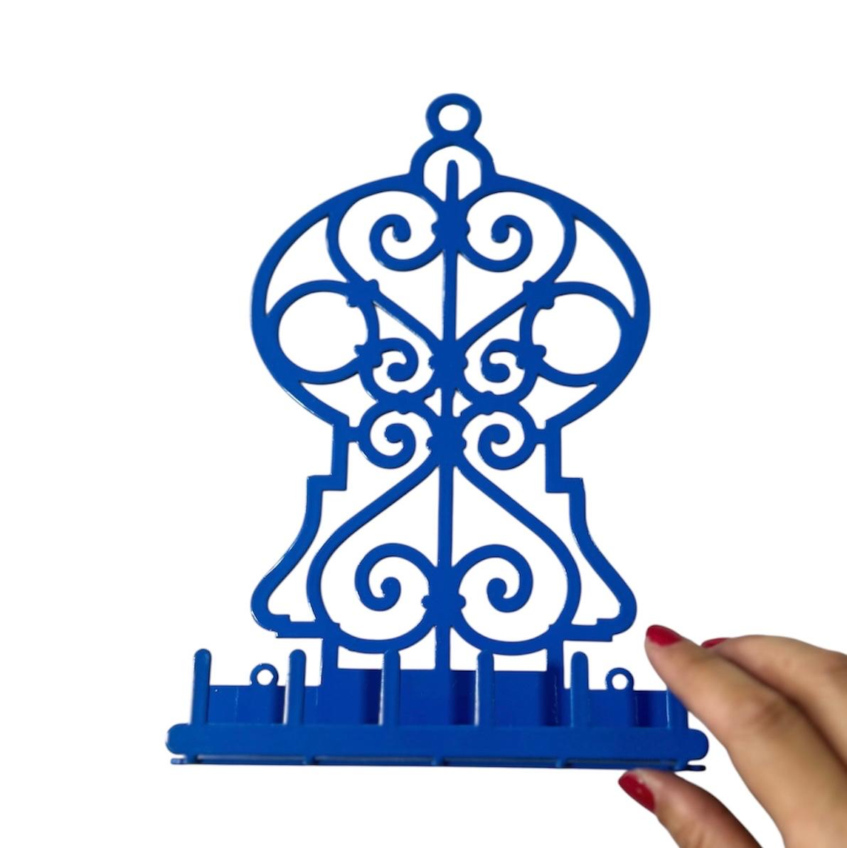 Porte-clés mural en métal bleu